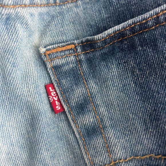 Levi's 501 Button Fly Men's Light Blue Upcycled Straight Jeans Size W36 L30 - Picture 12 of 16